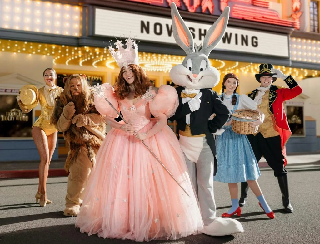 Hooray For Hollywood at Warner Bros. Movie World Image 1