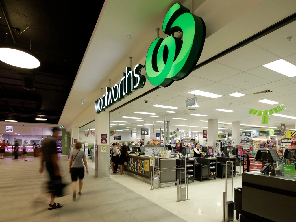 Exterior photo of Woolworths Supermarket at The Strand at Coolangatta