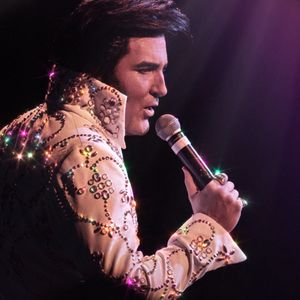 Elvis - Cooly Rocks On