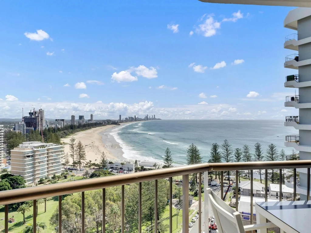 2 bedroom unit in Burleigh - Balcony view