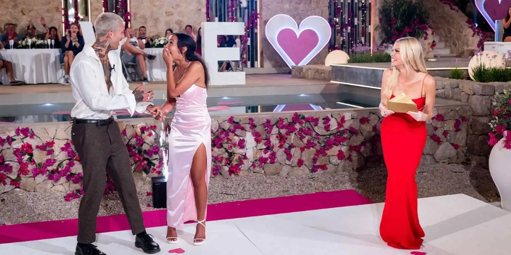 Reality Check: Behind The Screens Image 1