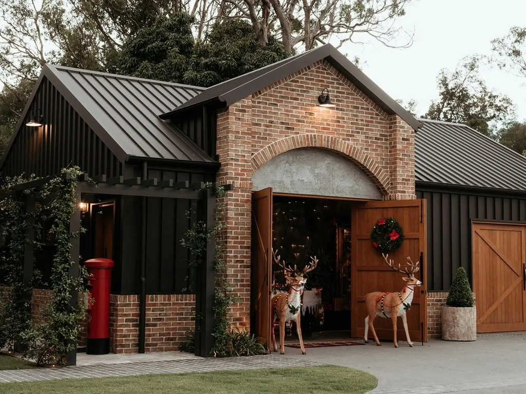 Christmas Day Lunch at The Valley Estate Image 1