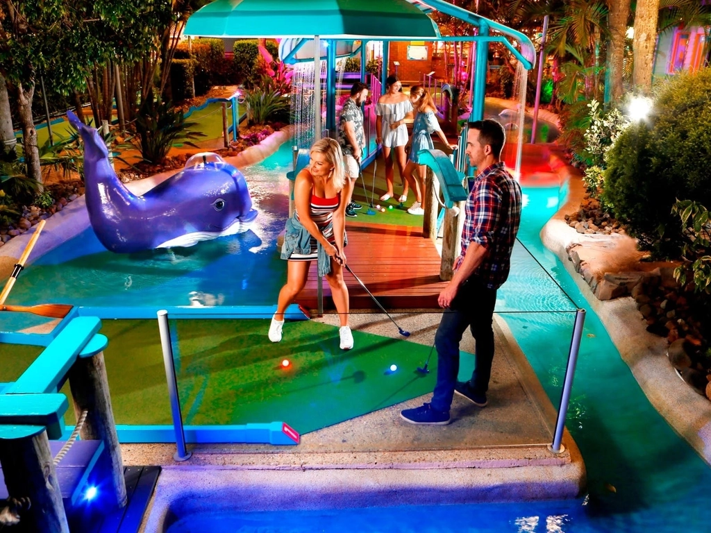 Twilight Mini Golf at Putt Putt Mermaid Beach