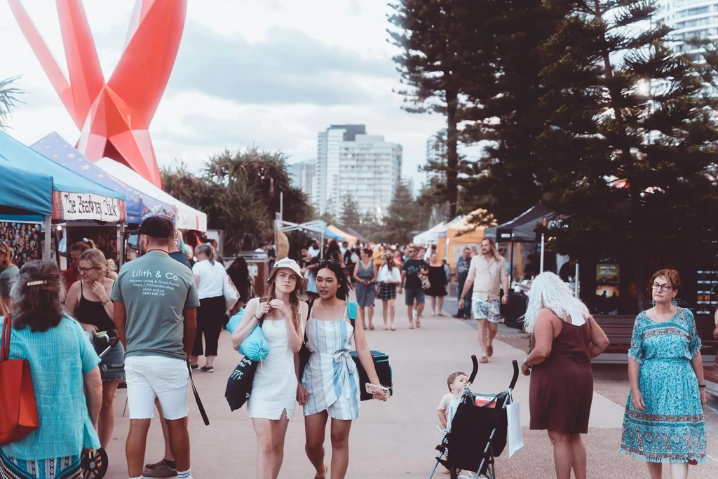 Surfers Paradise Christmas Twilight Market Image 1