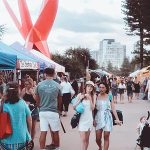 Surfers Paradise Christmas Twilight Market Image 1