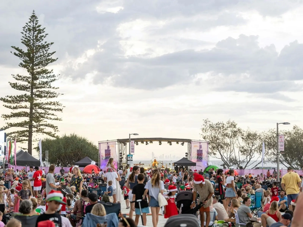 Cooly Carols Image 9