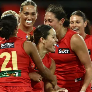 AFLW Round 7: Gold Coast SUNS v St Kilda Image 1