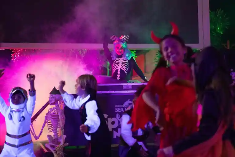 Spooky Nights at Sea World Image 7