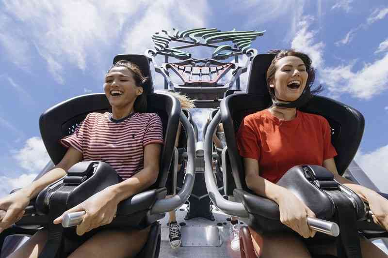 HYPE IT UP ON THE DC RIVALS HYPERCOASTER