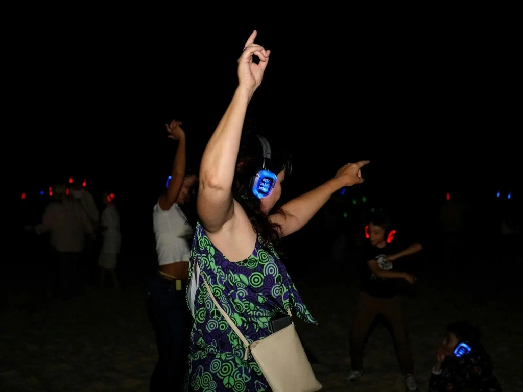 Silent Disco Under The Stars Image 9