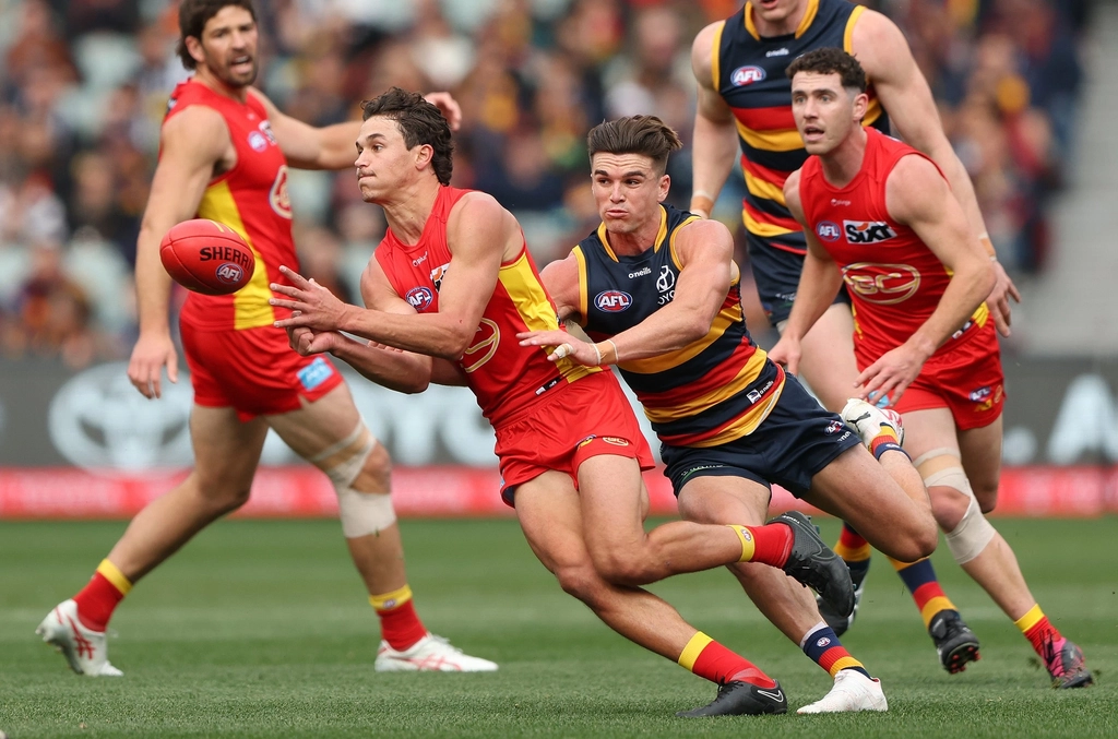 AFL Round 1: Gold Coast SUNS v Adelaide Crows Image 1