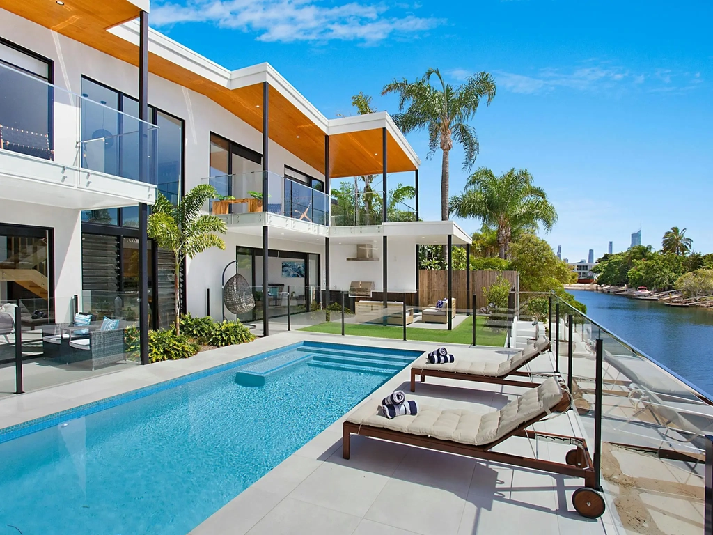 Sunbake by the pool