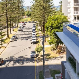 Ultiqa_Signature_Broadbeach_008.jpg