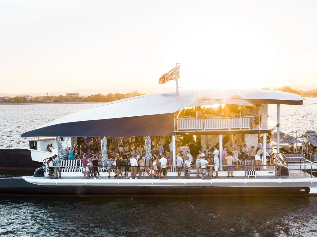 YOT Club Superyacht Cruise