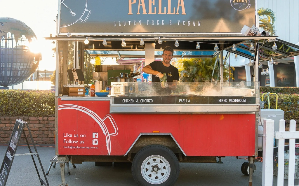 Dreamworld Night Market Image 4