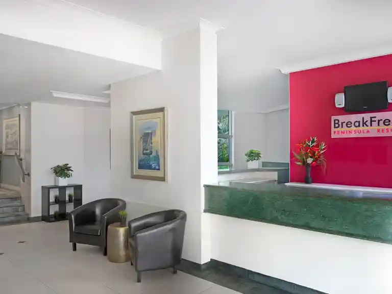BreakFree Peninsula - Lobby