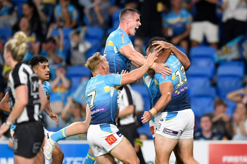 Gold Coast Titans vs Cronulla Sharks Image 1