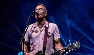 JAMES REYNE Image 1