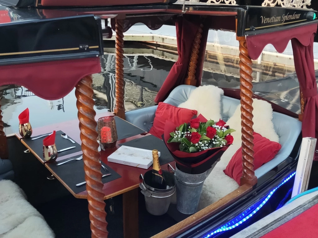 Ultimate Romantic Dinner Cruise Package