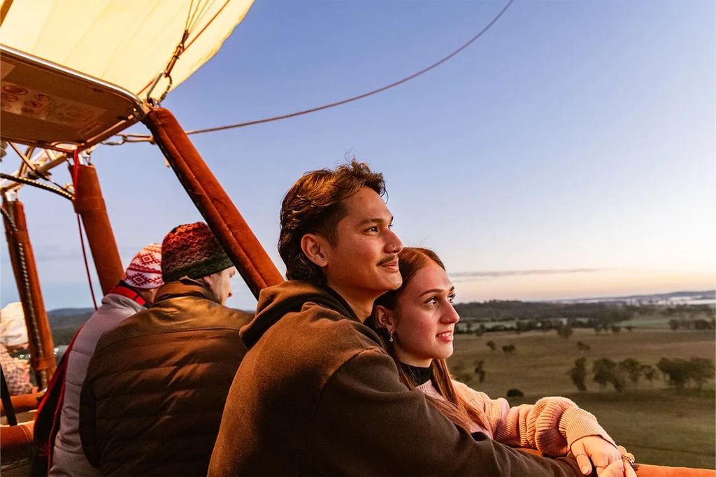 Hot Air Ballooning and Producers Breakfast Image 1