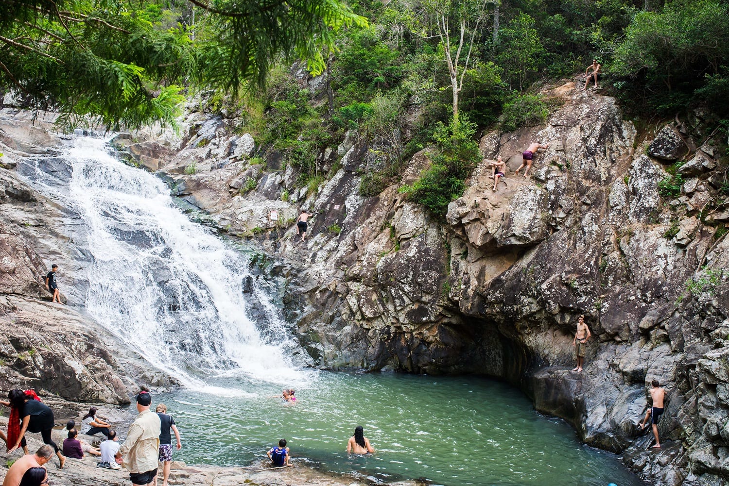 Cedar Creek Falls